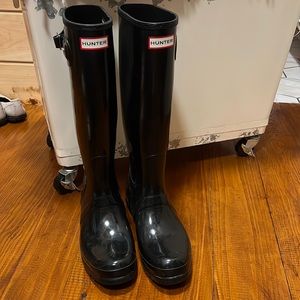 Women’s Hunter boots black size 10
